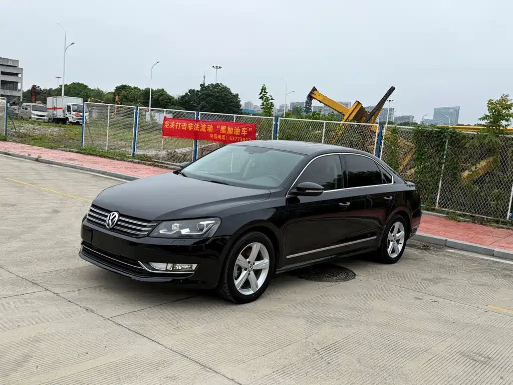 Volkswagen Passat 2015 — фото 1
