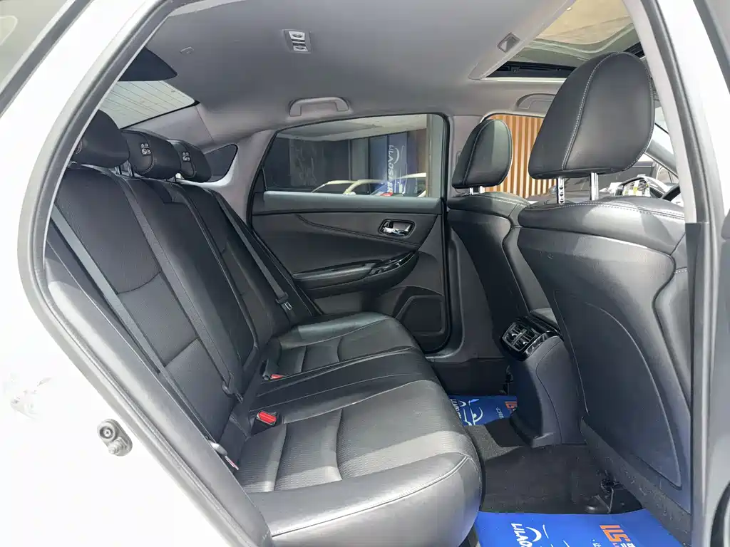 Honda Spirior 2017 — фото 23