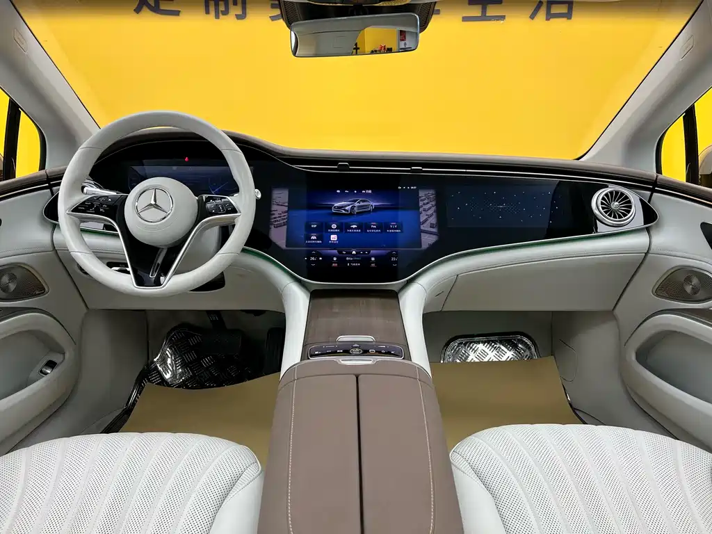 Mercedes-Benz EQS 2024 — фото 10