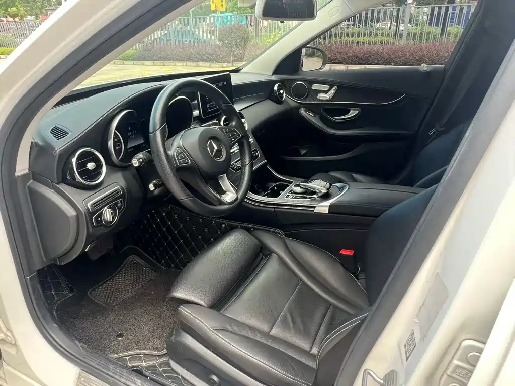 Mercedes-Benz C-Class 2017