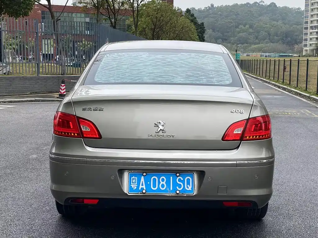 Peugeot 408 2014 — фото 13