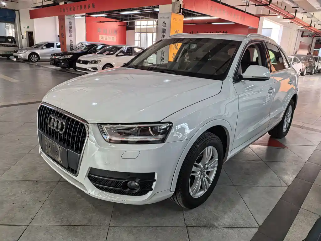 Audi Q3 2014 — фото 2
