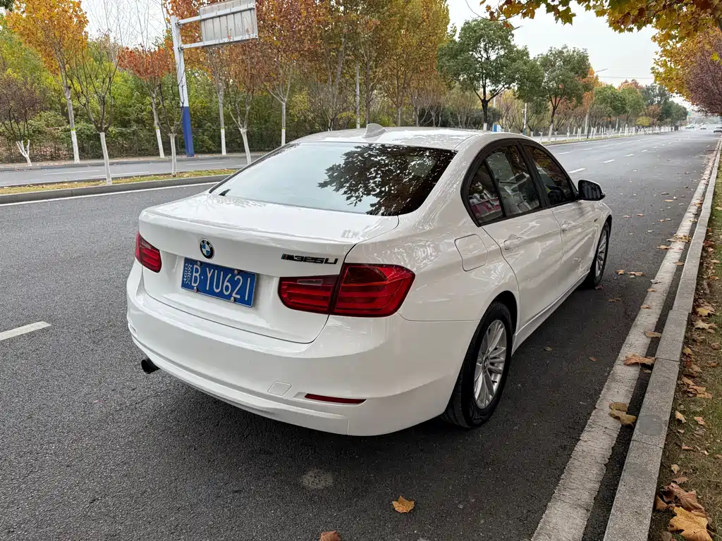BMW 3 Series 2012 — фото 4