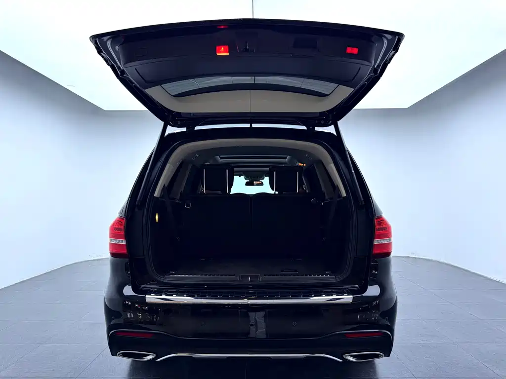 Mercedes-Benz GLS 2017 — фото 32
