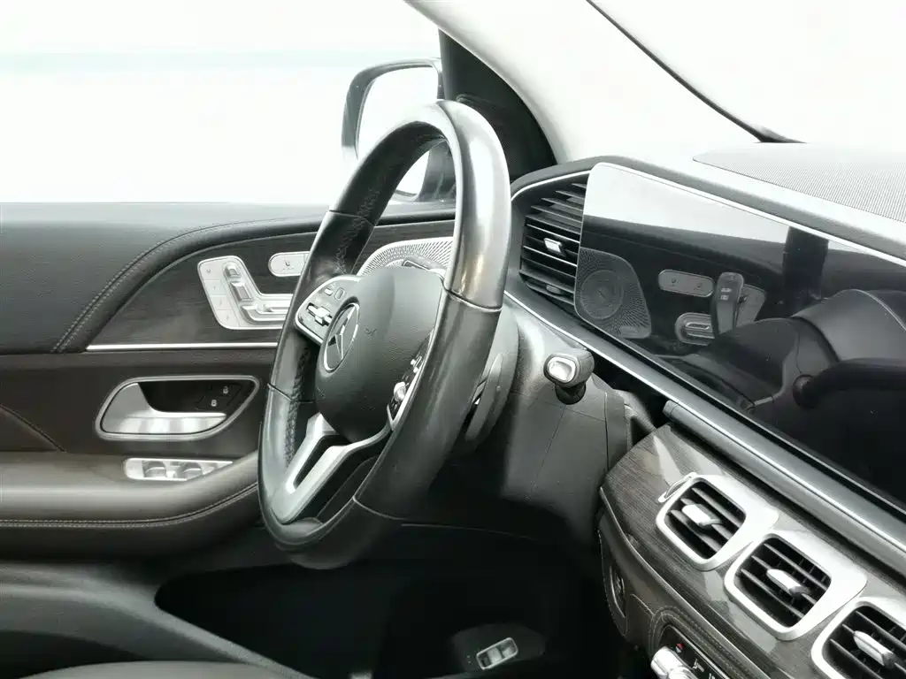 Mercedes-Benz GLS 2021 — фото 22
