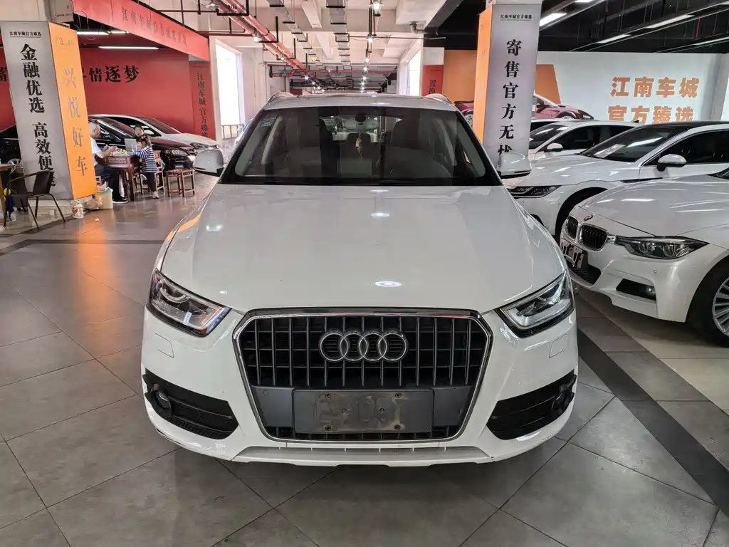 Audi Q3 2014 — фото 1