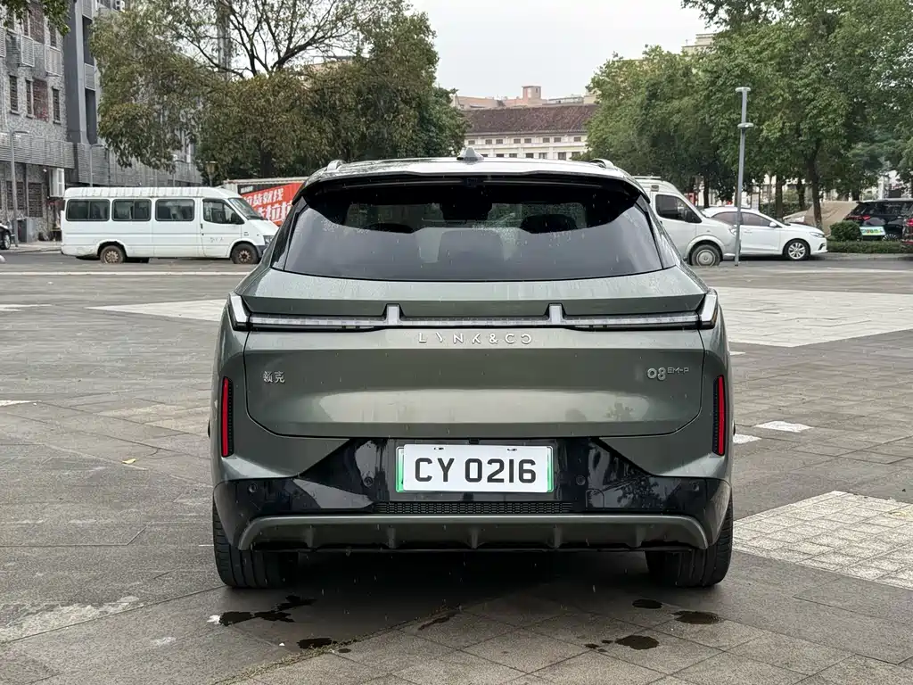 Lynk & Co 08 EM-P 2023 — фото 7