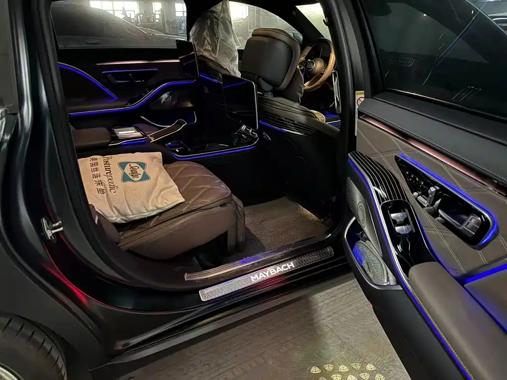 Mercedes-Benz Maybach S-Class 2023