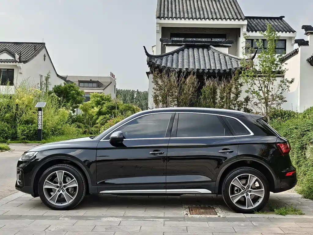 Audi Q5L 2022 — фото 4