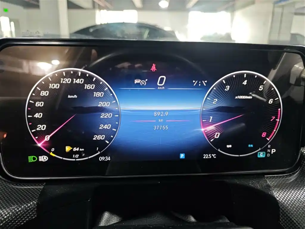 Mercedes-Benz C-Class 2023 — фото 6