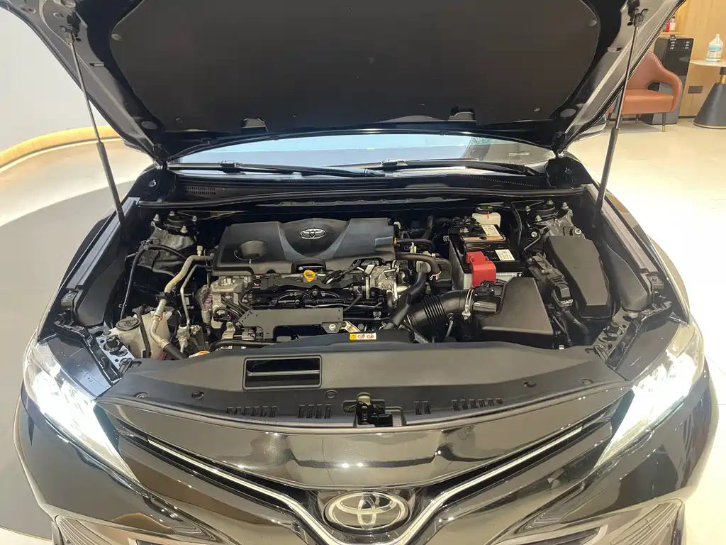 Toyota Camry 2020 — фото 22