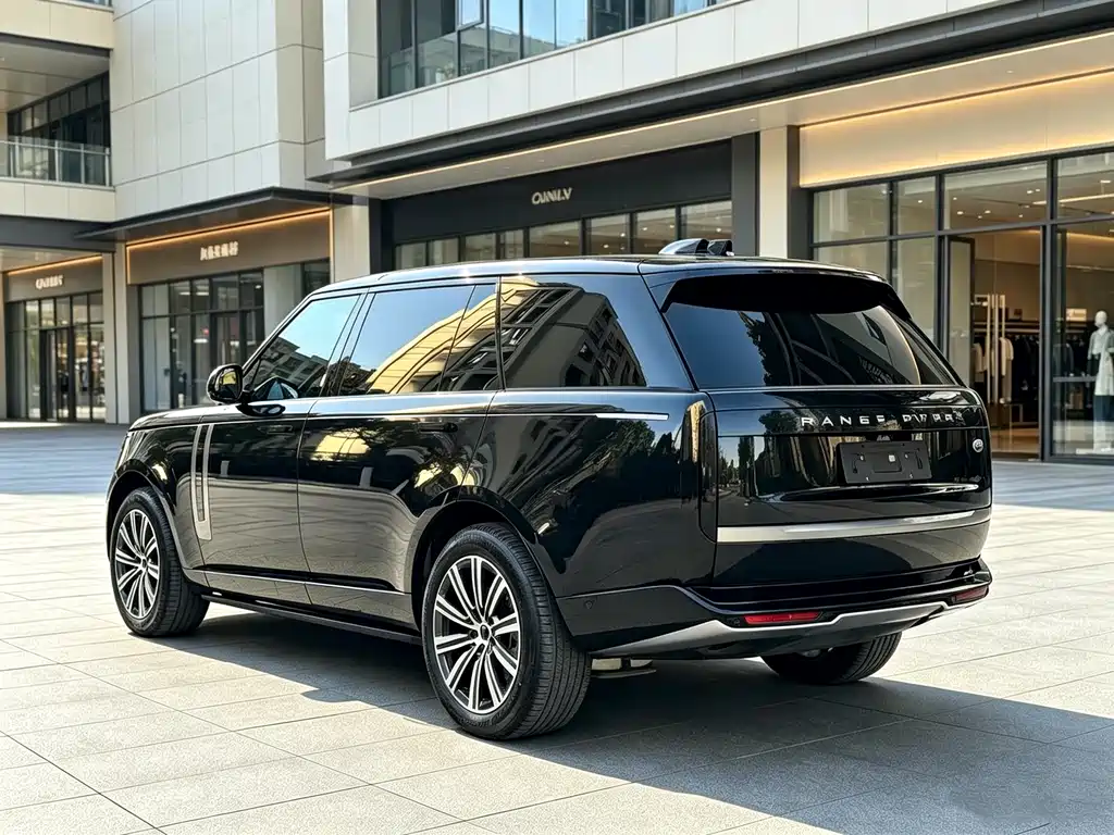 Land Rover Range Rover 2025 — фото 2