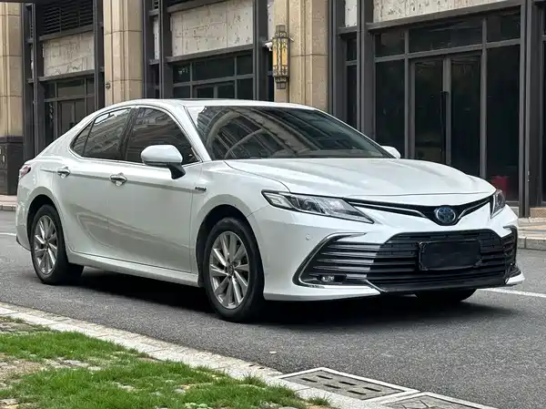 Toyota Camry 2021