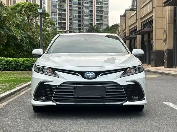 Toyota Camry 2021