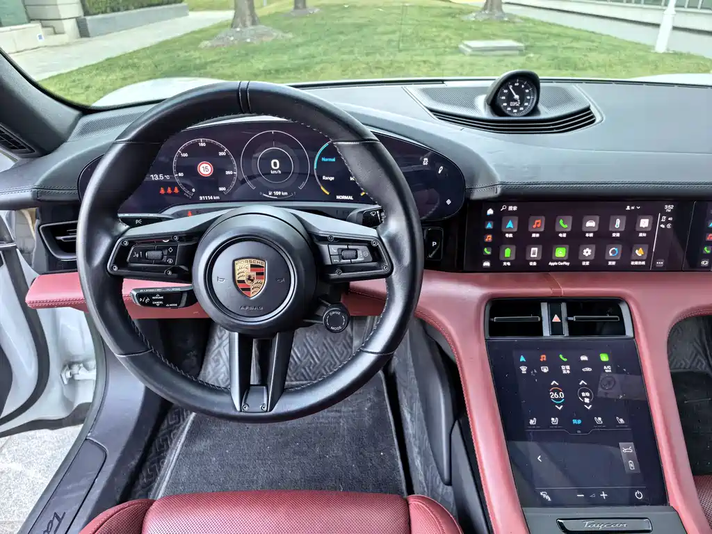 Porsche Taycan 2023 — фото 17