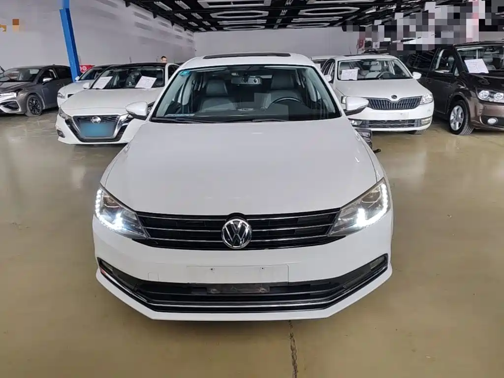 Volkswagen Sagitar 2017