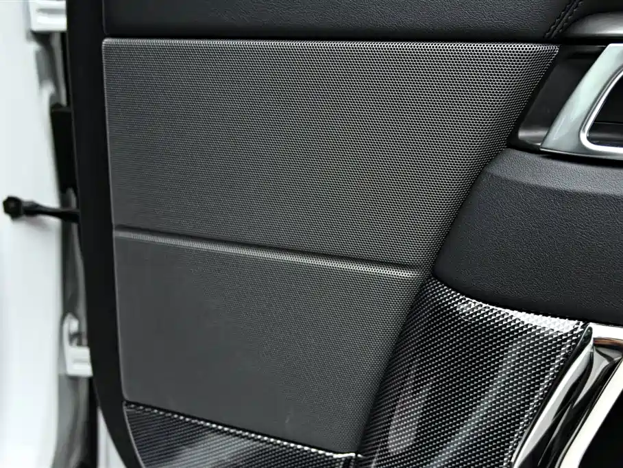 Land Rover Sport PHEV 2021 — фото 28