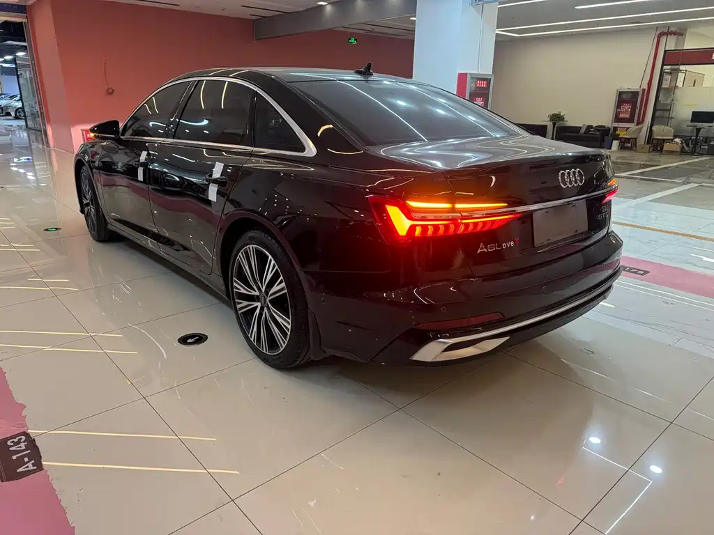 Audi A6L 2023 — фото 13