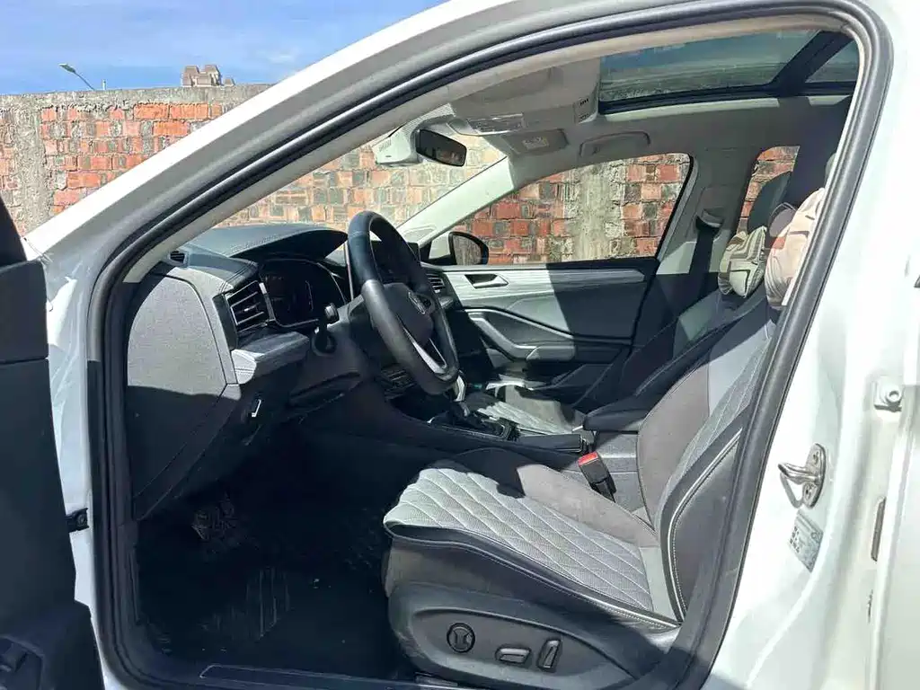 Volkswagen Sagitar 2024