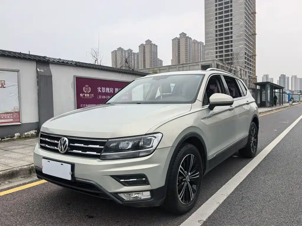 Volkswagen Tiguan L 2020