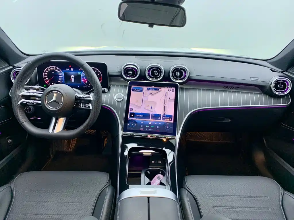 Mercedes-Benz C-Class 2023 — фото 16
