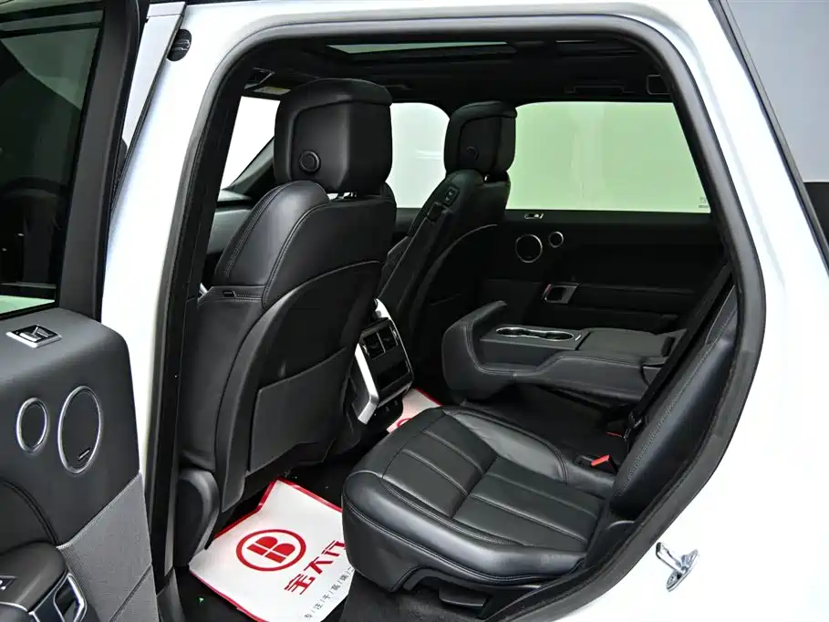 Land Rover Sport PHEV 2021 — фото 13