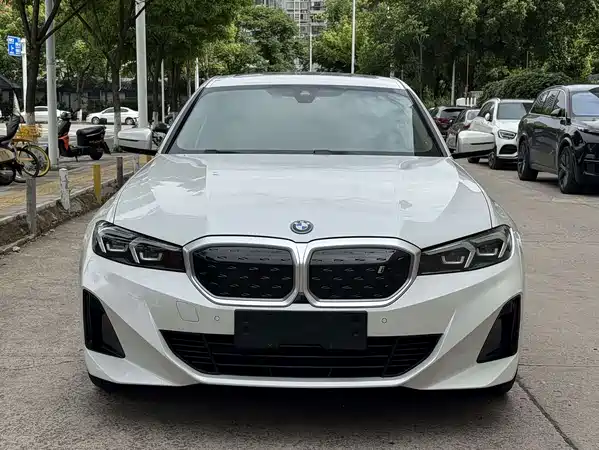 BMW i3 2023