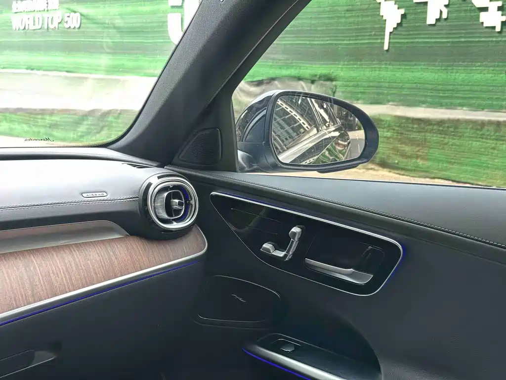 Mercedes-Benz C-Class 2023 — фото 14