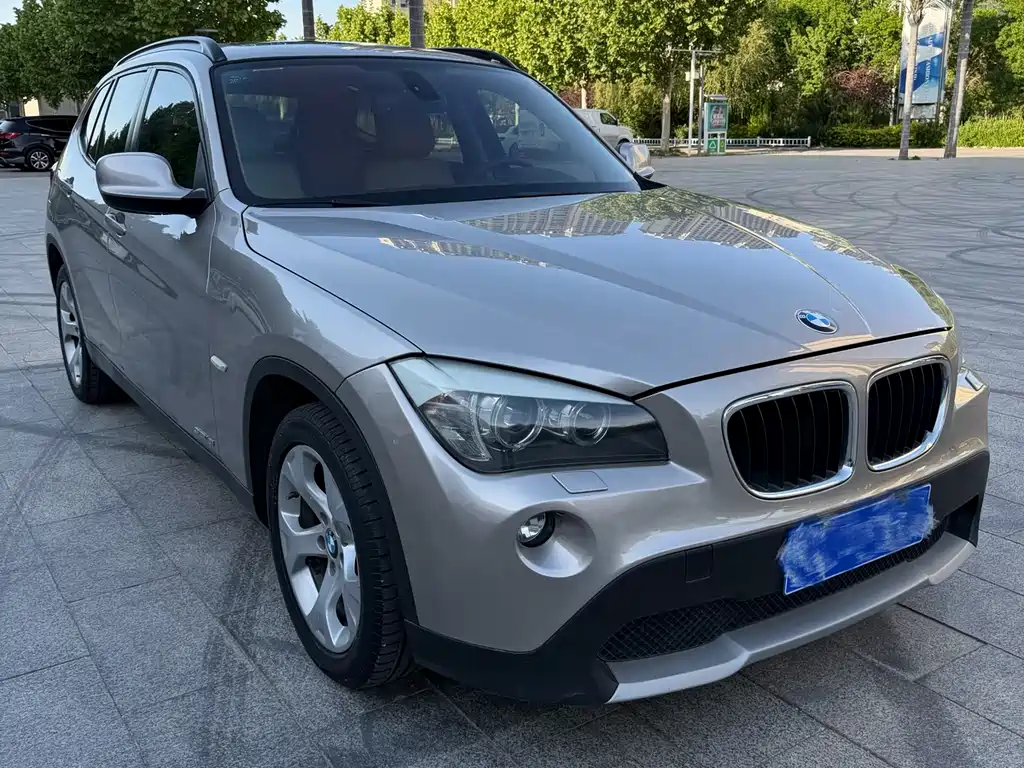 BMW X1 2012 — фото 7