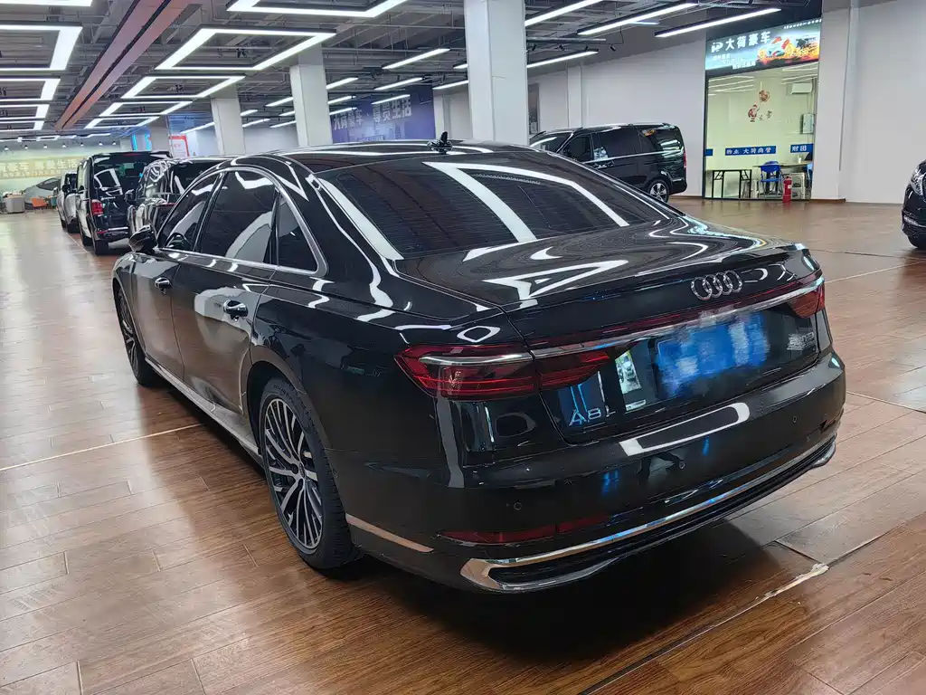 Audi A8 2024