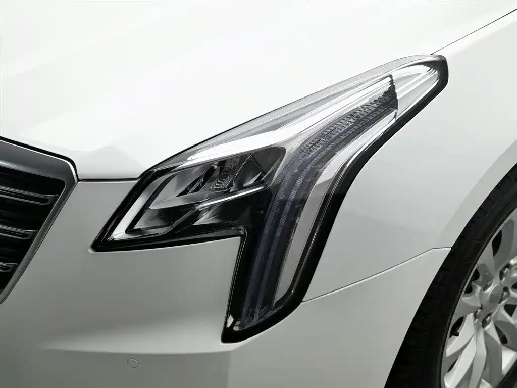 Cadillac XTS 2018 — фото 7