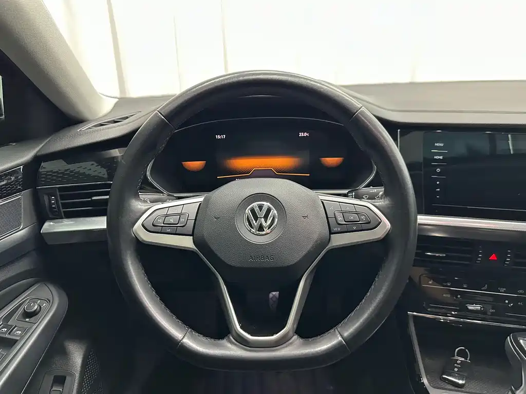 Volkswagen Passat 2023 — фото 11