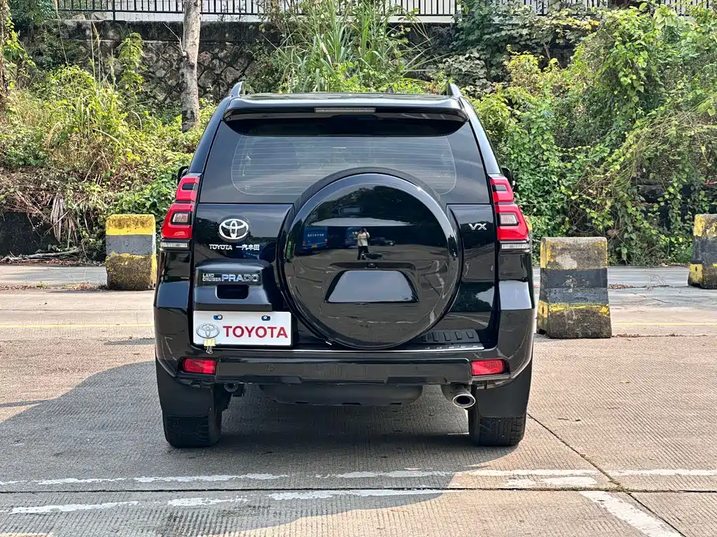 Toyota Prado 2018 — фото 19