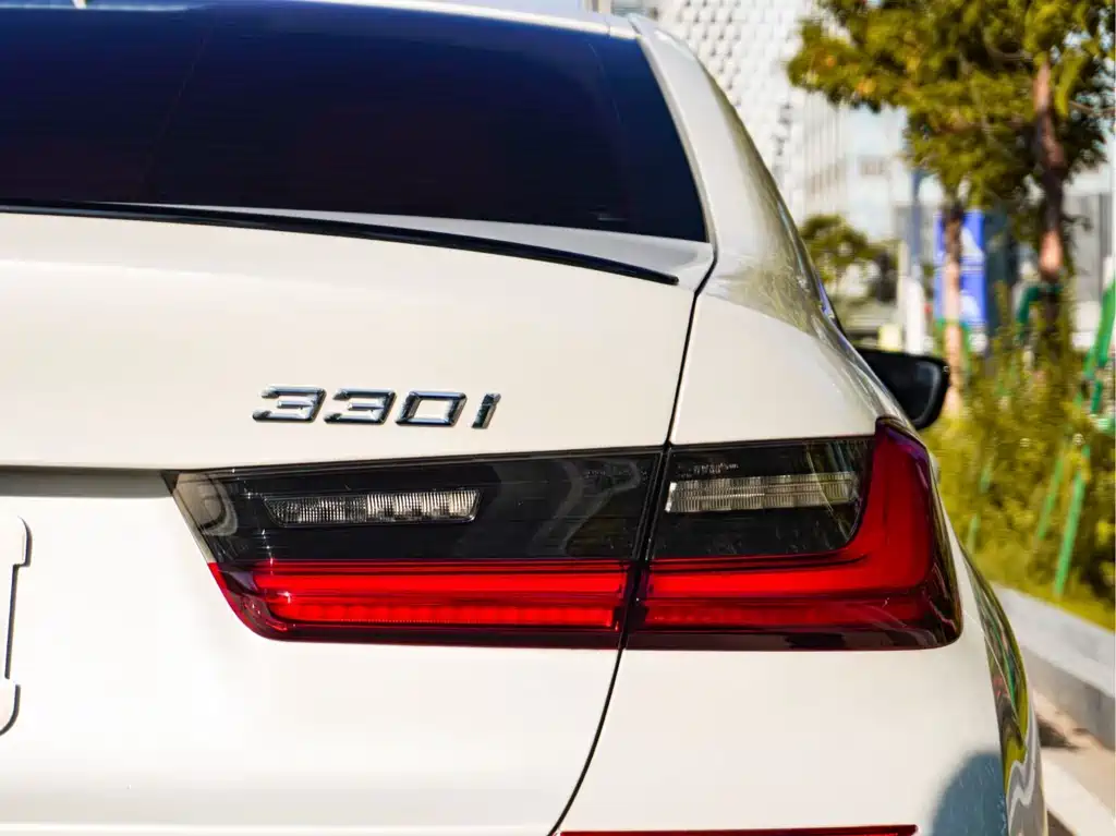 BMW 3 Series 2021