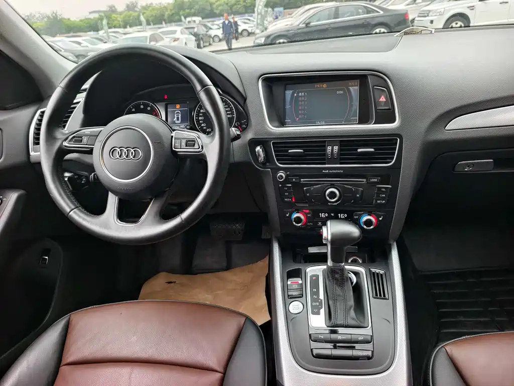 Audi Q5 2016 — фото 11