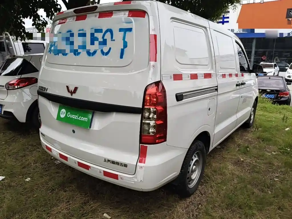 Wuling Hongguang V 2024