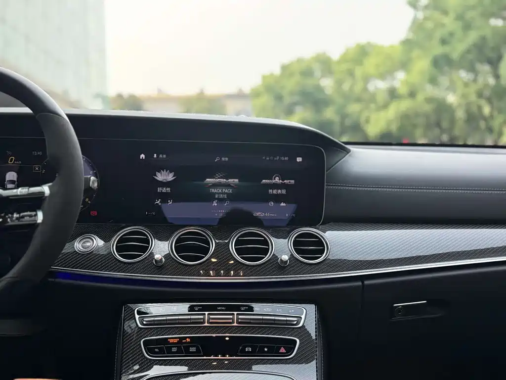 Mercedes-Benz E-Class AMG 2021 — фото 25