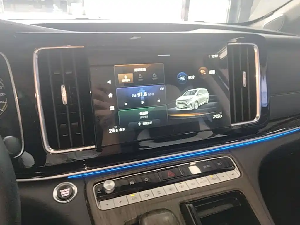 GAC Trumpchi M8 2023 — фото 13