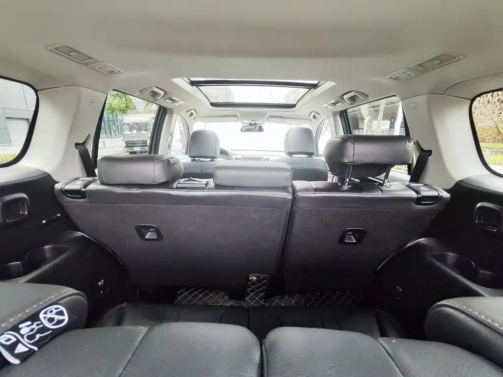 GAC Motor Trumpchi GS8 2018 — фото 15