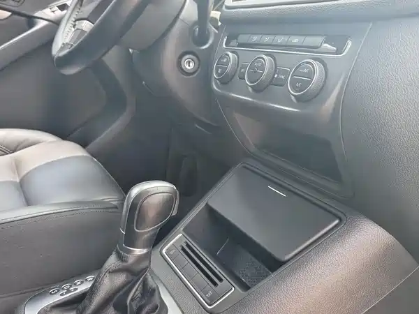 Volkswagen Tiguan 2015