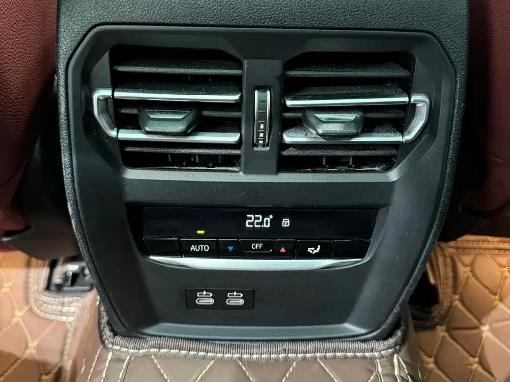 BMW 3 Series 2023 — фото 18