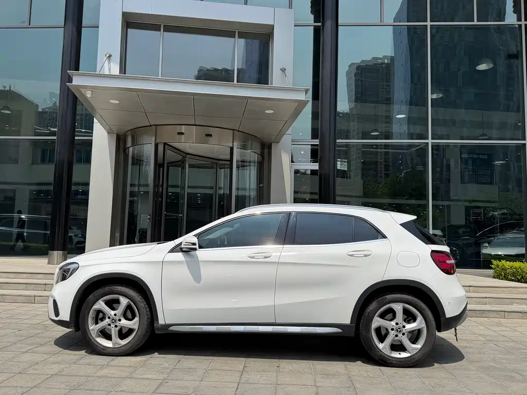 Mercedes-Benz GLA 2019 — фото 11