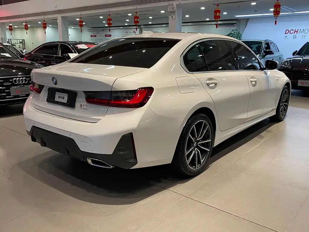 BMW 3 Series 2023
