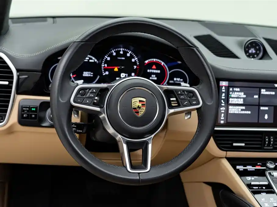Porsche Cayenne 2021 — фото 15