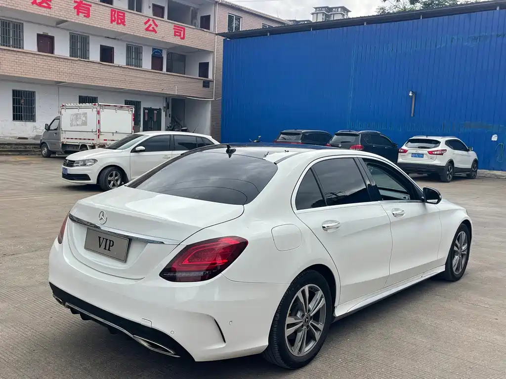 Mercedes-Benz C-Class 2018