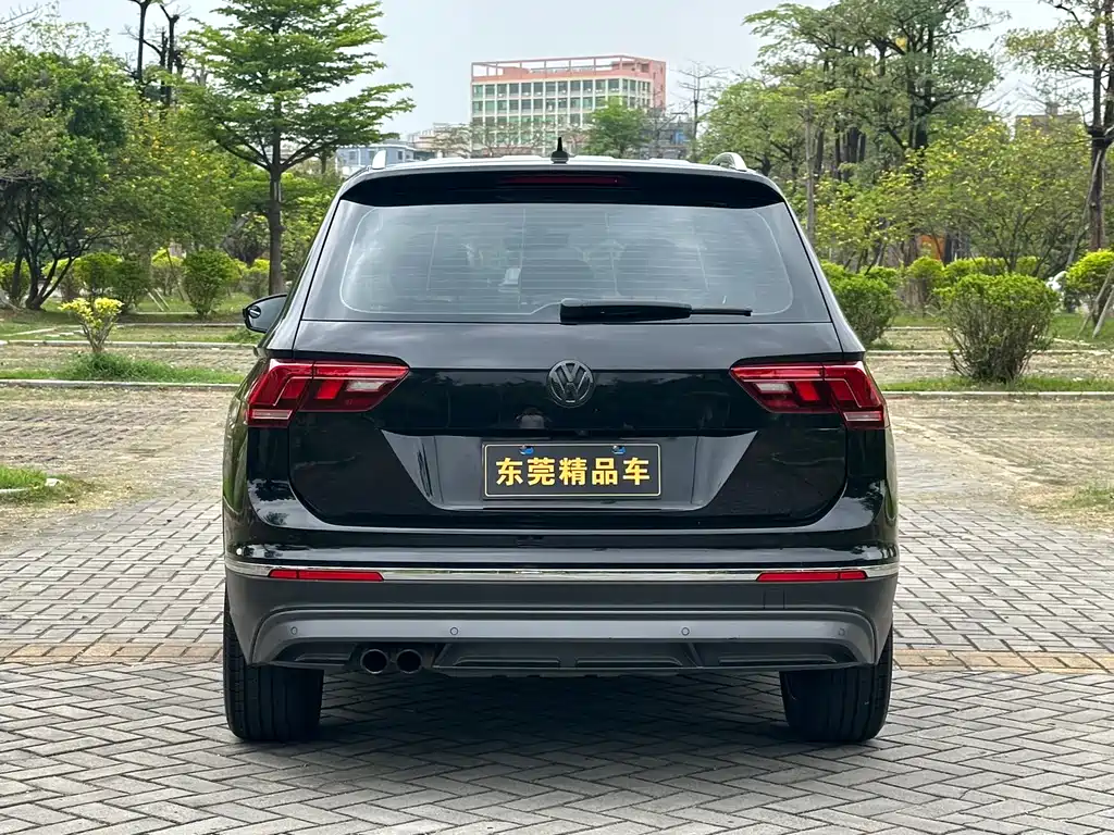 Volkswagen Tiguan L 2018 — фото 6