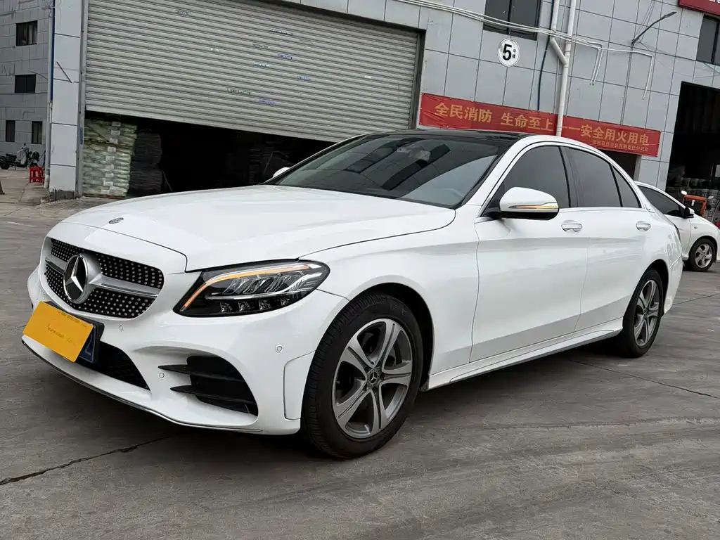 Mercedes-Benz C-Class 2020 — фото 1