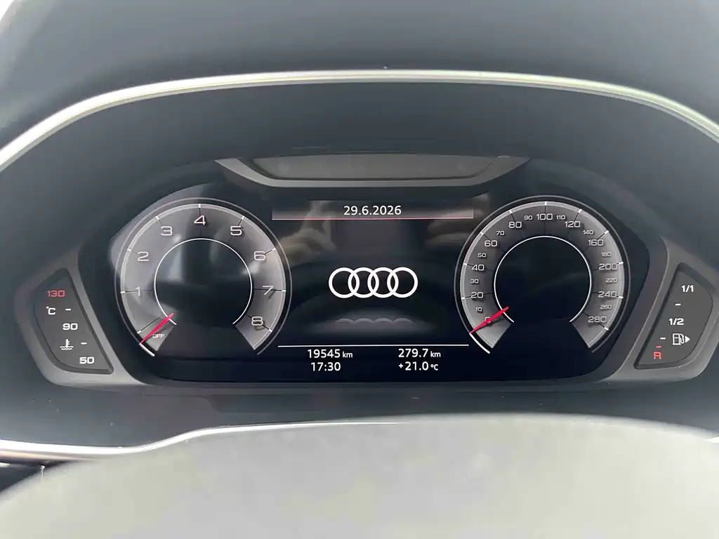 Audi Q3 2023 — фото 17
