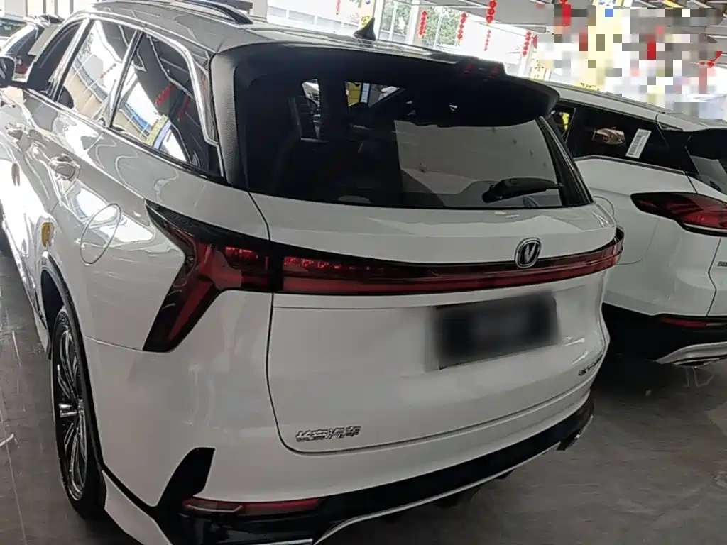 Changan CS75PLUS 2023 — фото 6