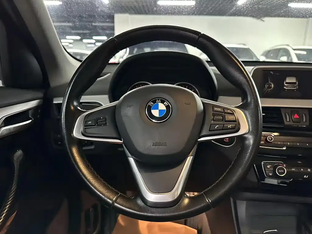 BMW X1 2016 — фото 10